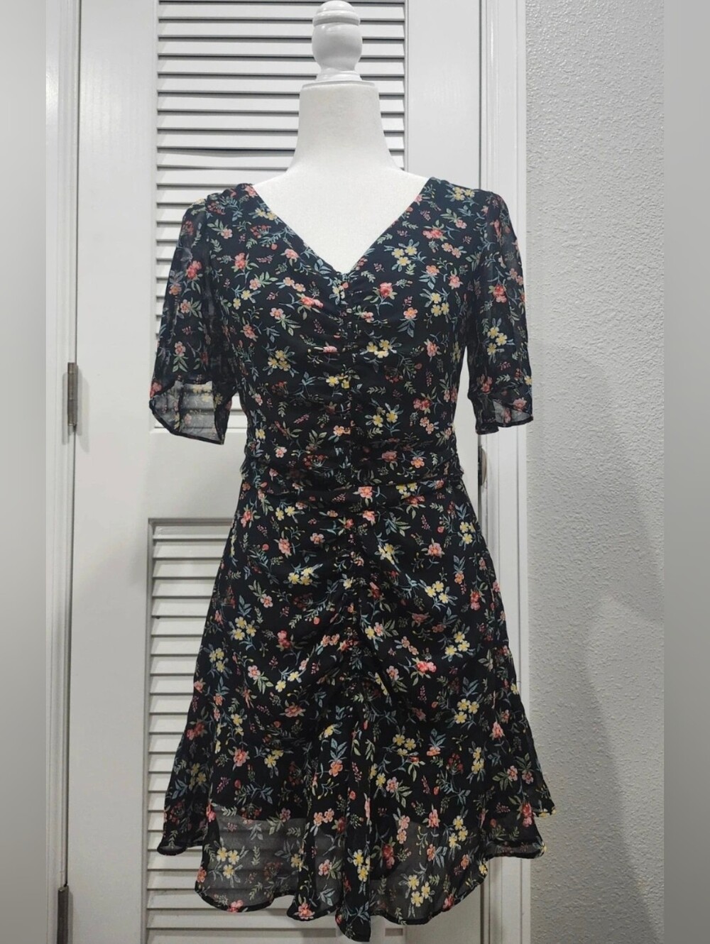 Shinestar Black Floral V-Neck Ruffle Wrap Dress